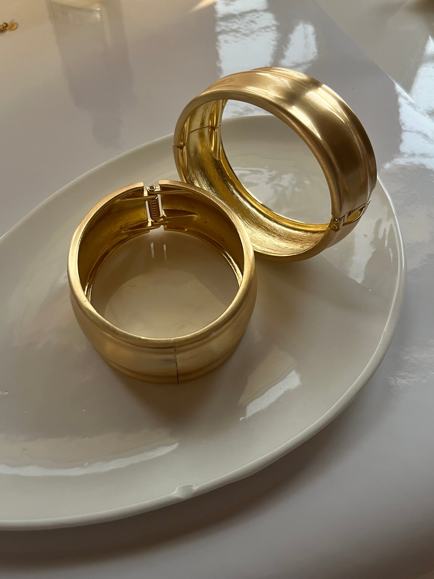 Giant cuff pair