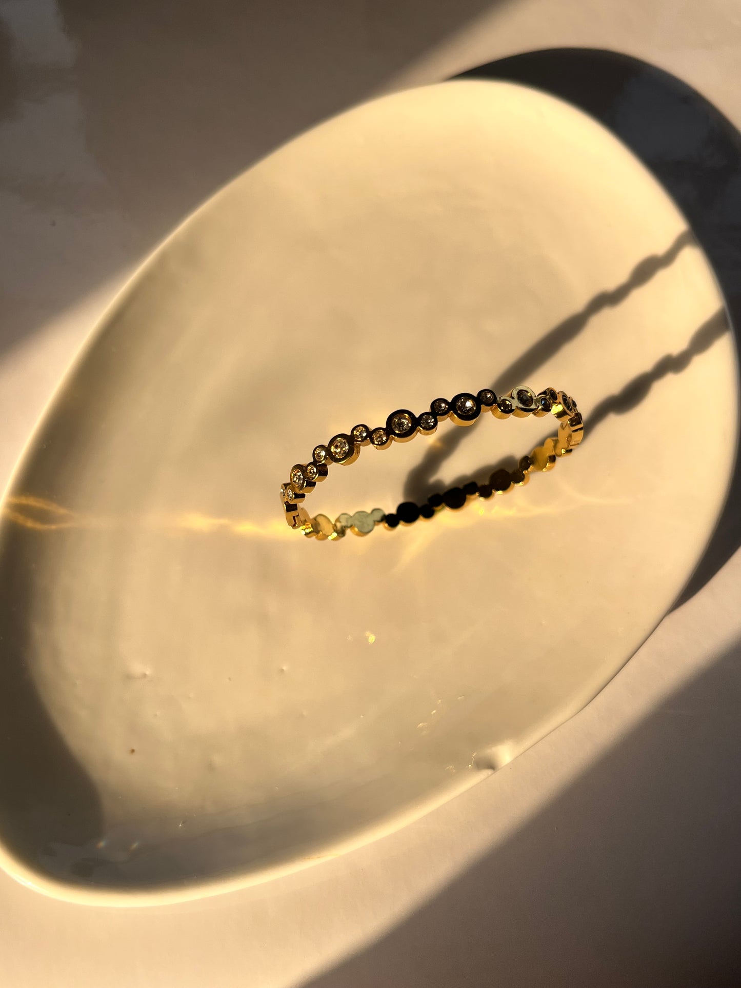 Bubble studded cuff (mini size)