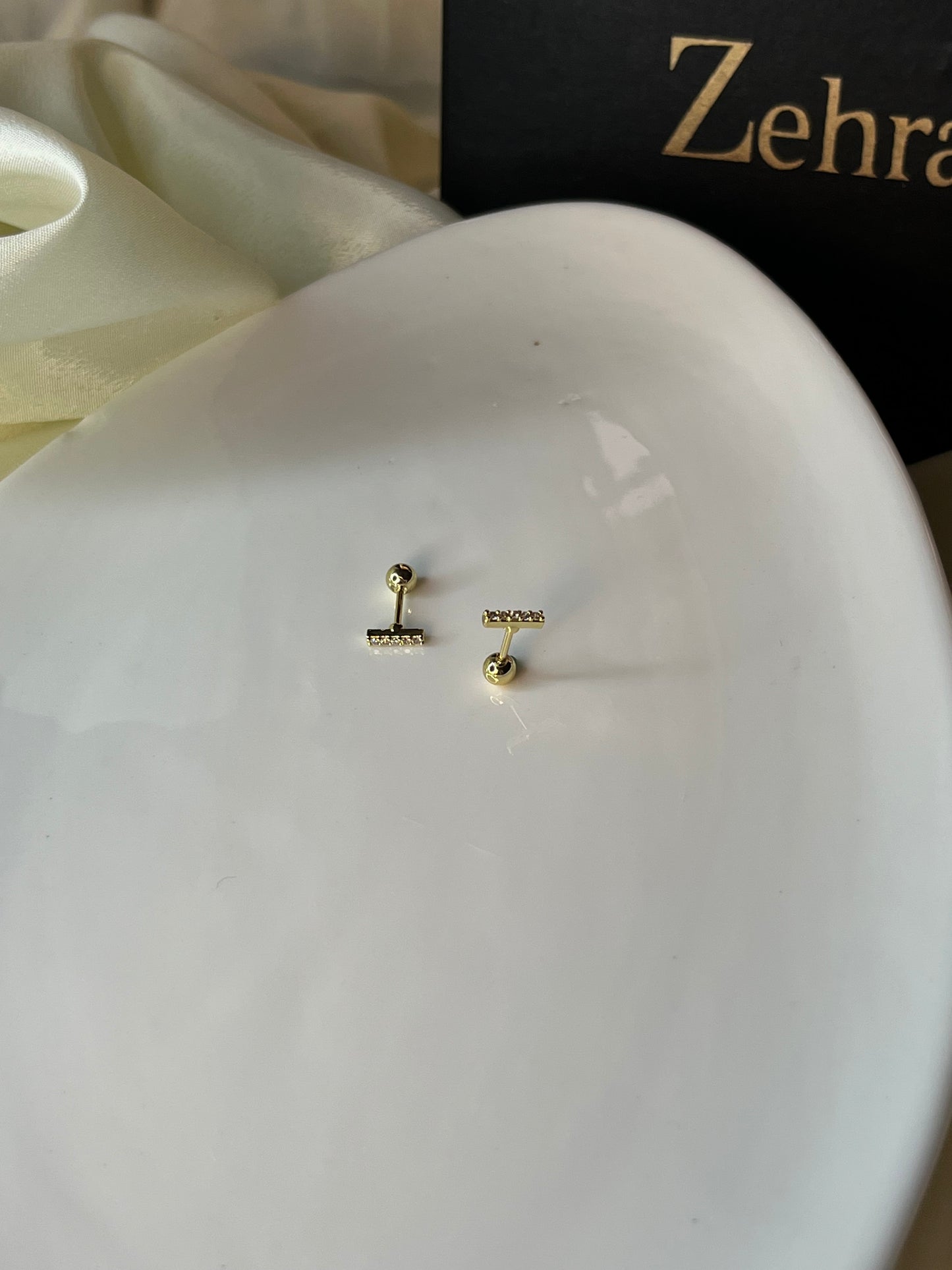 Line Studs Pair