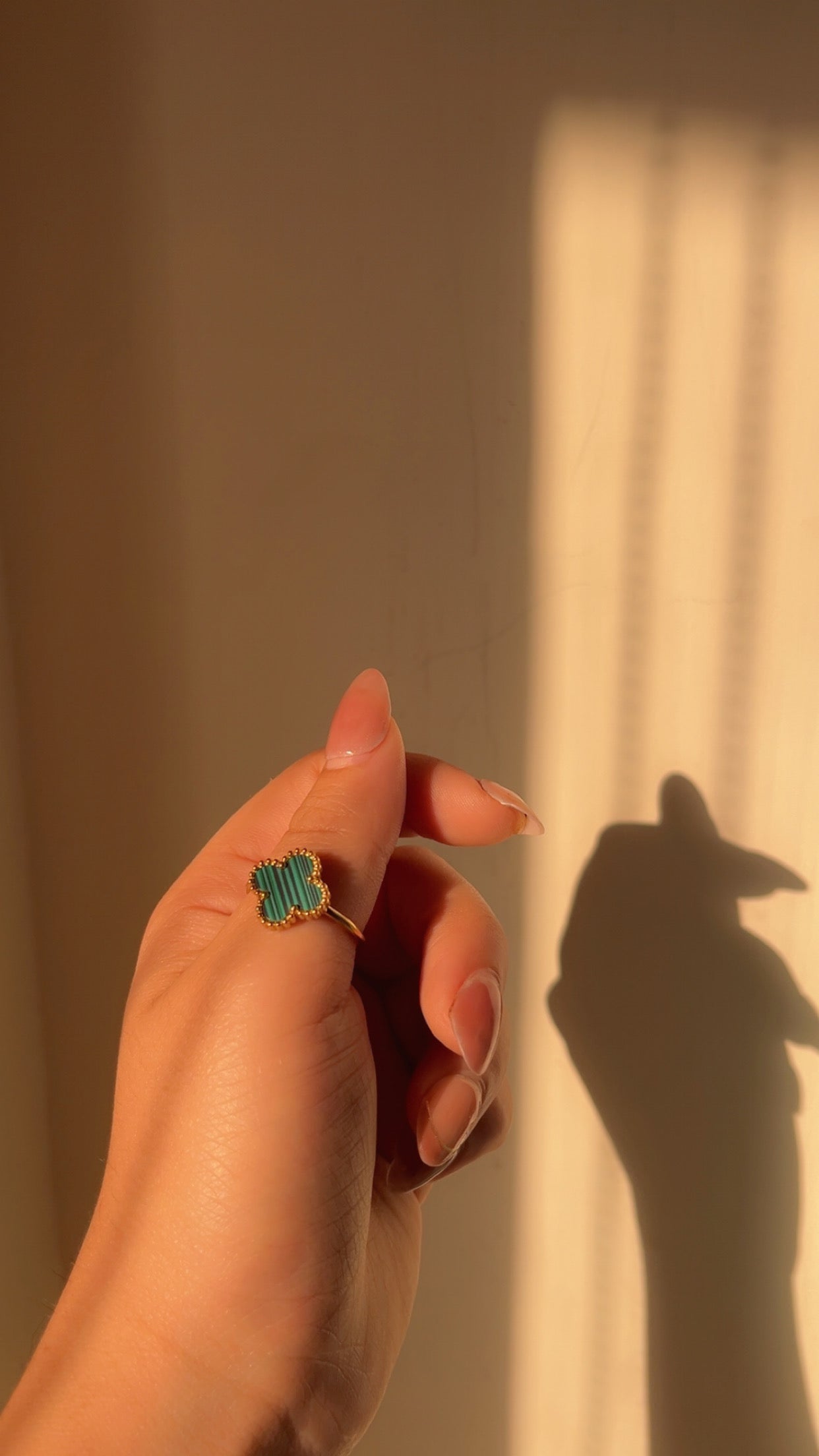 Green cleef ring free size