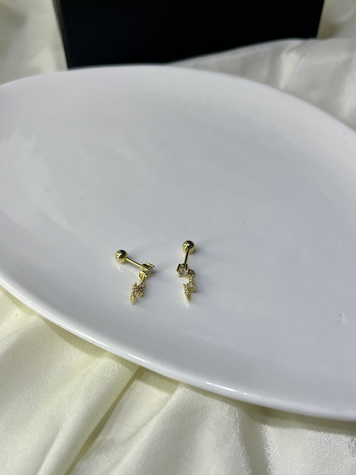 Flash Studs Pair
