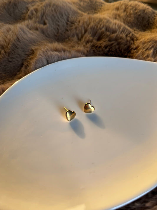 Mini Heart studs golden