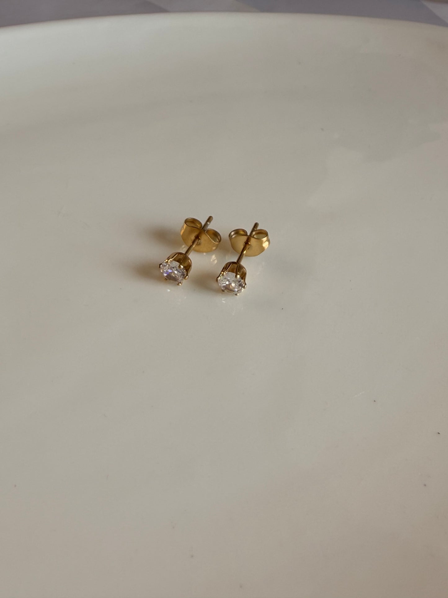 Solitaire Zirconia Studs
