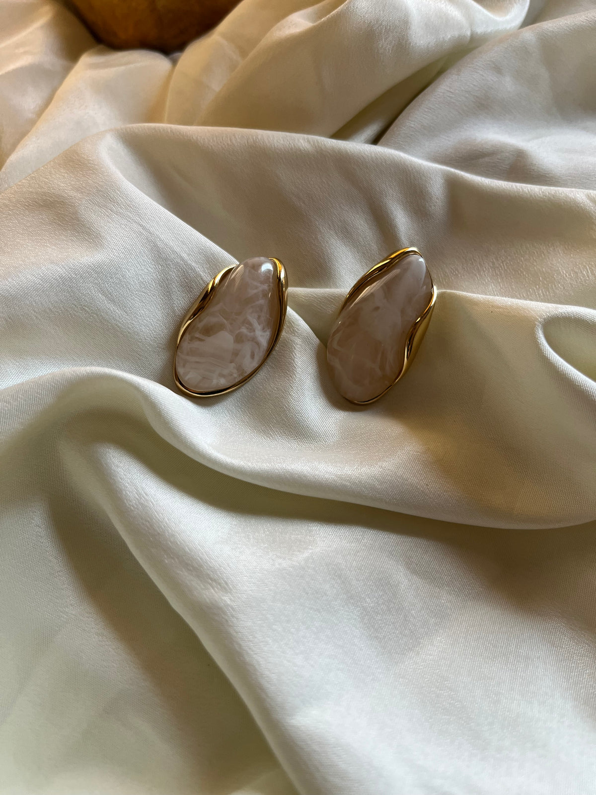 Stone Earing