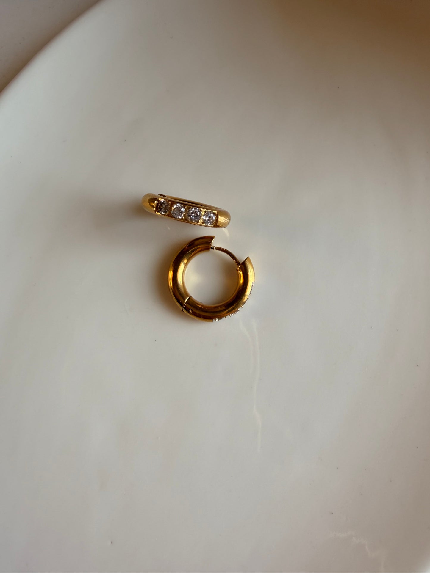 Oro studded hoops
