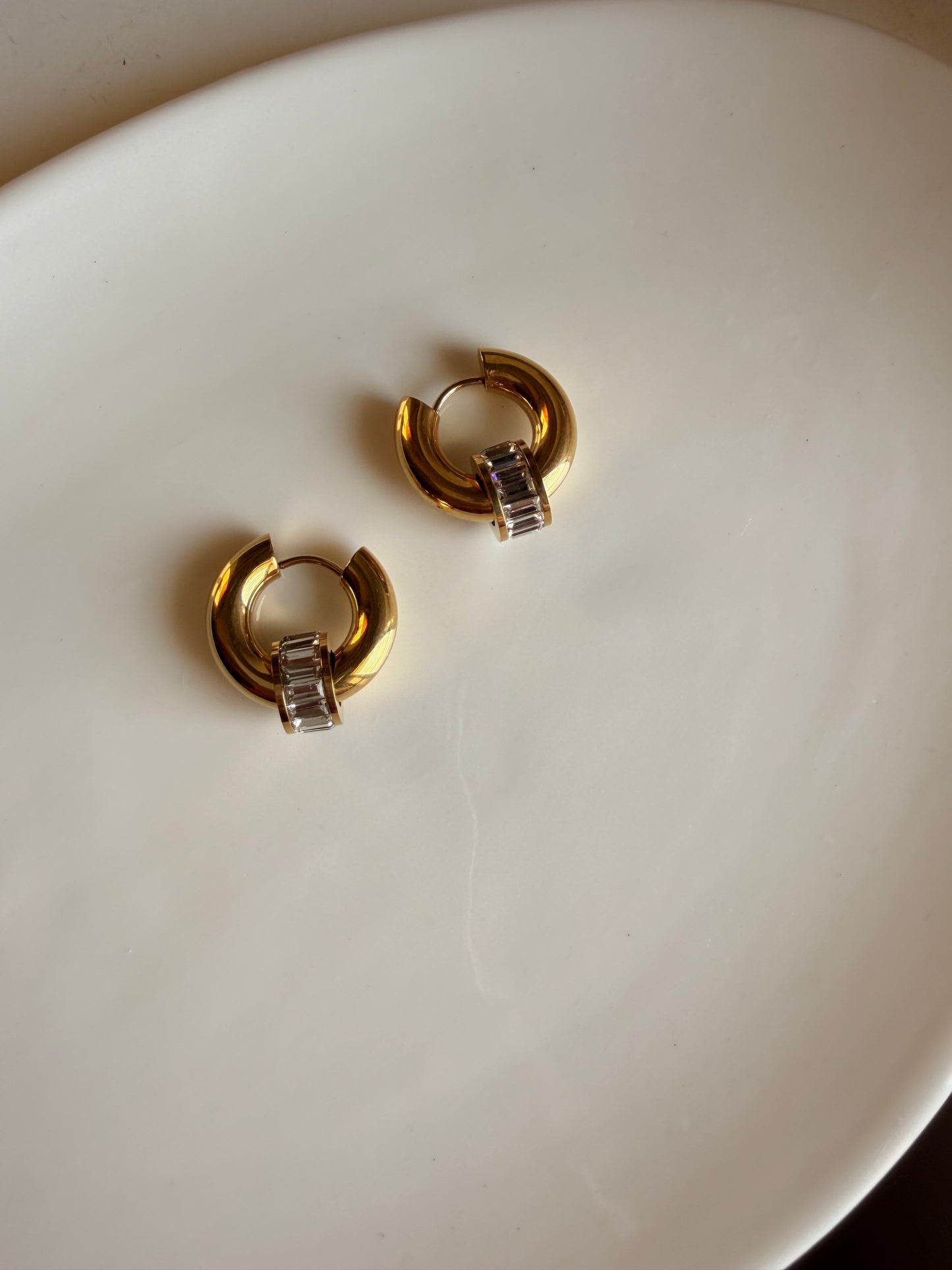 The orbit Hoops
