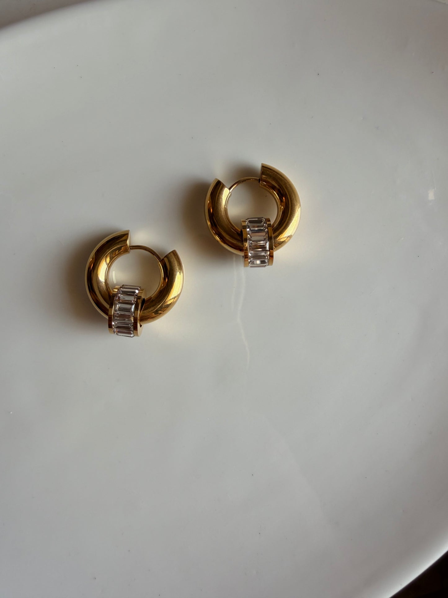 The orbit Hoops