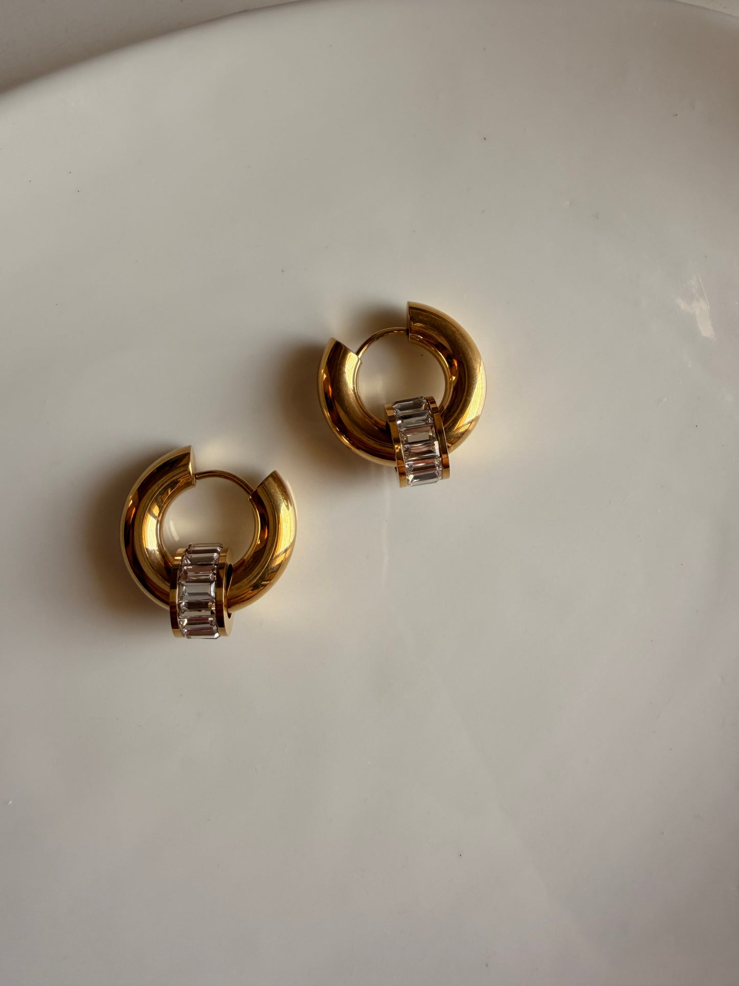 The orbit Hoops