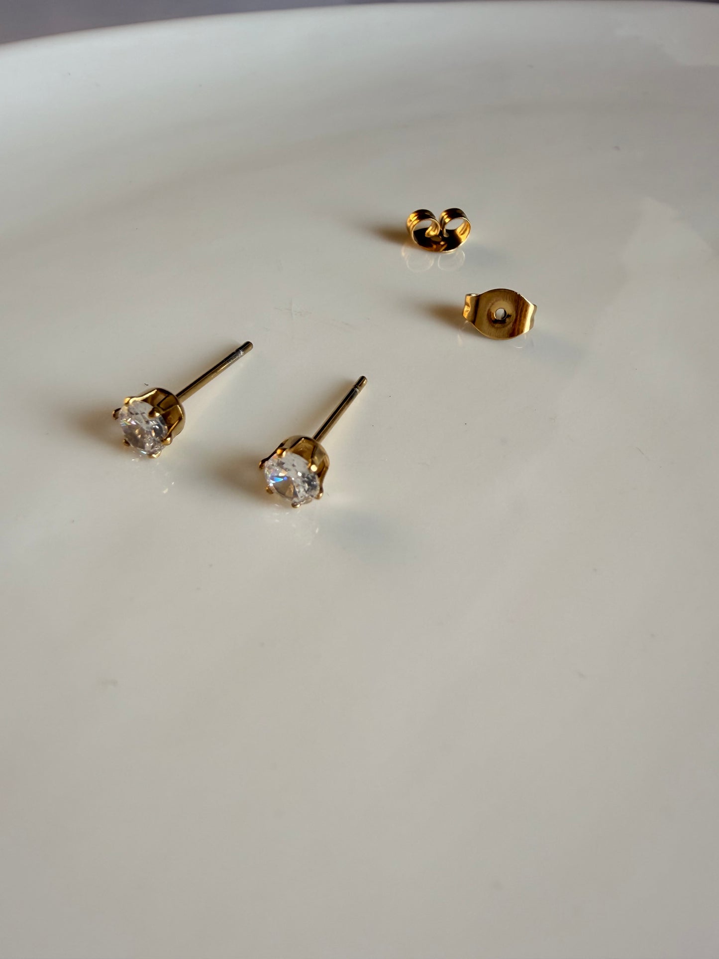 Solitaire Zirconia Studs