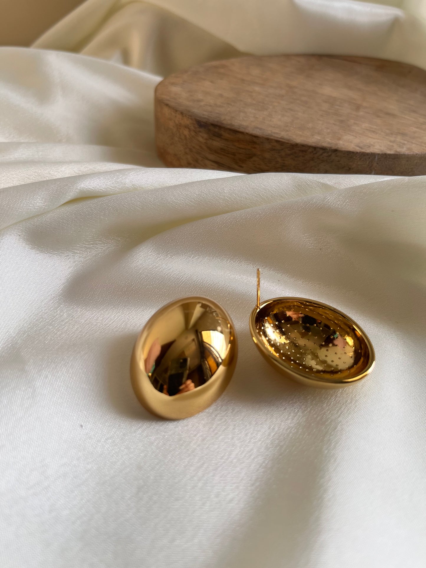 Stone Studs gold