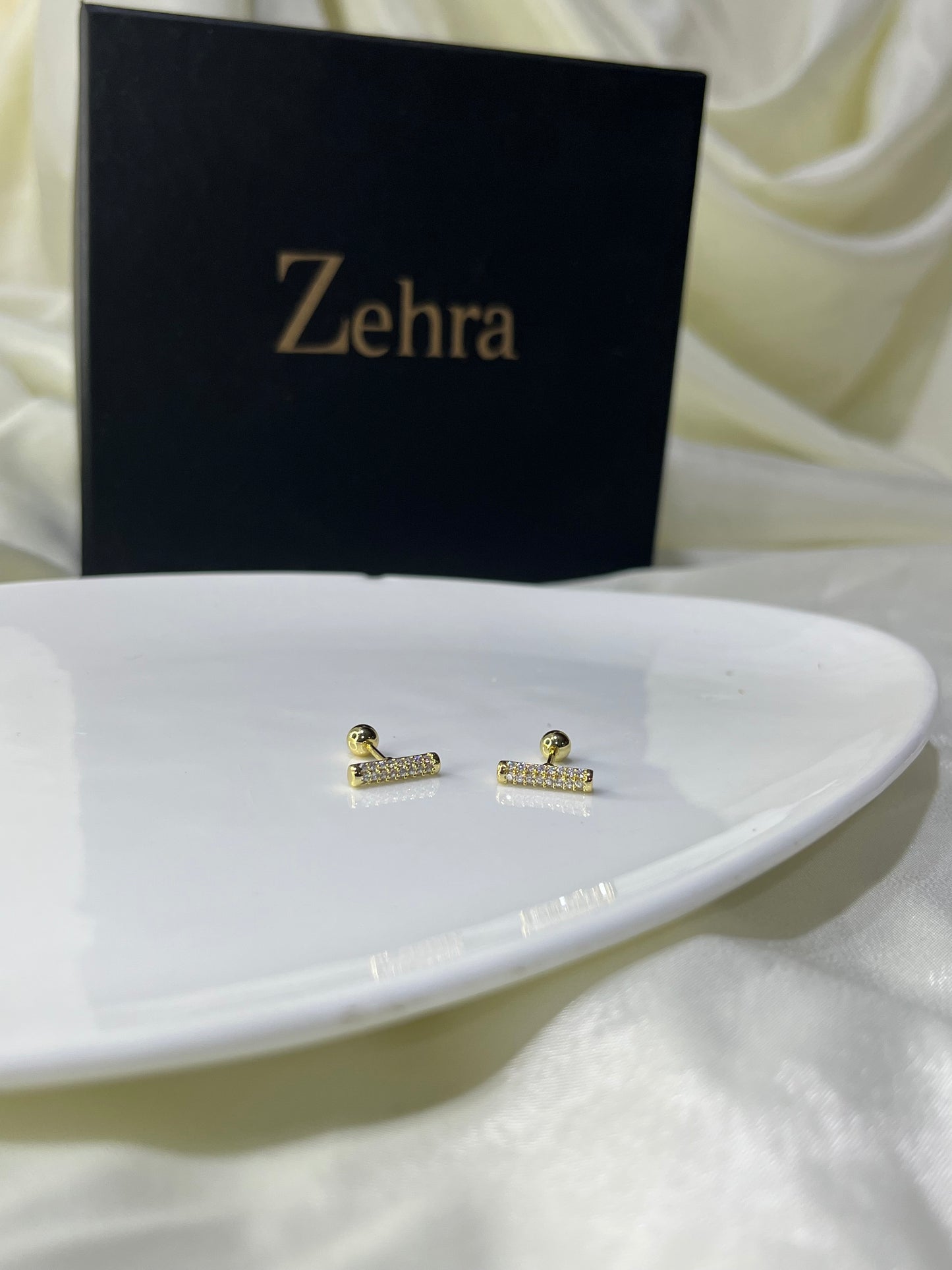 Line Stud Medium Size Pair