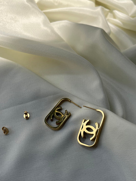 Classic cc earrings
