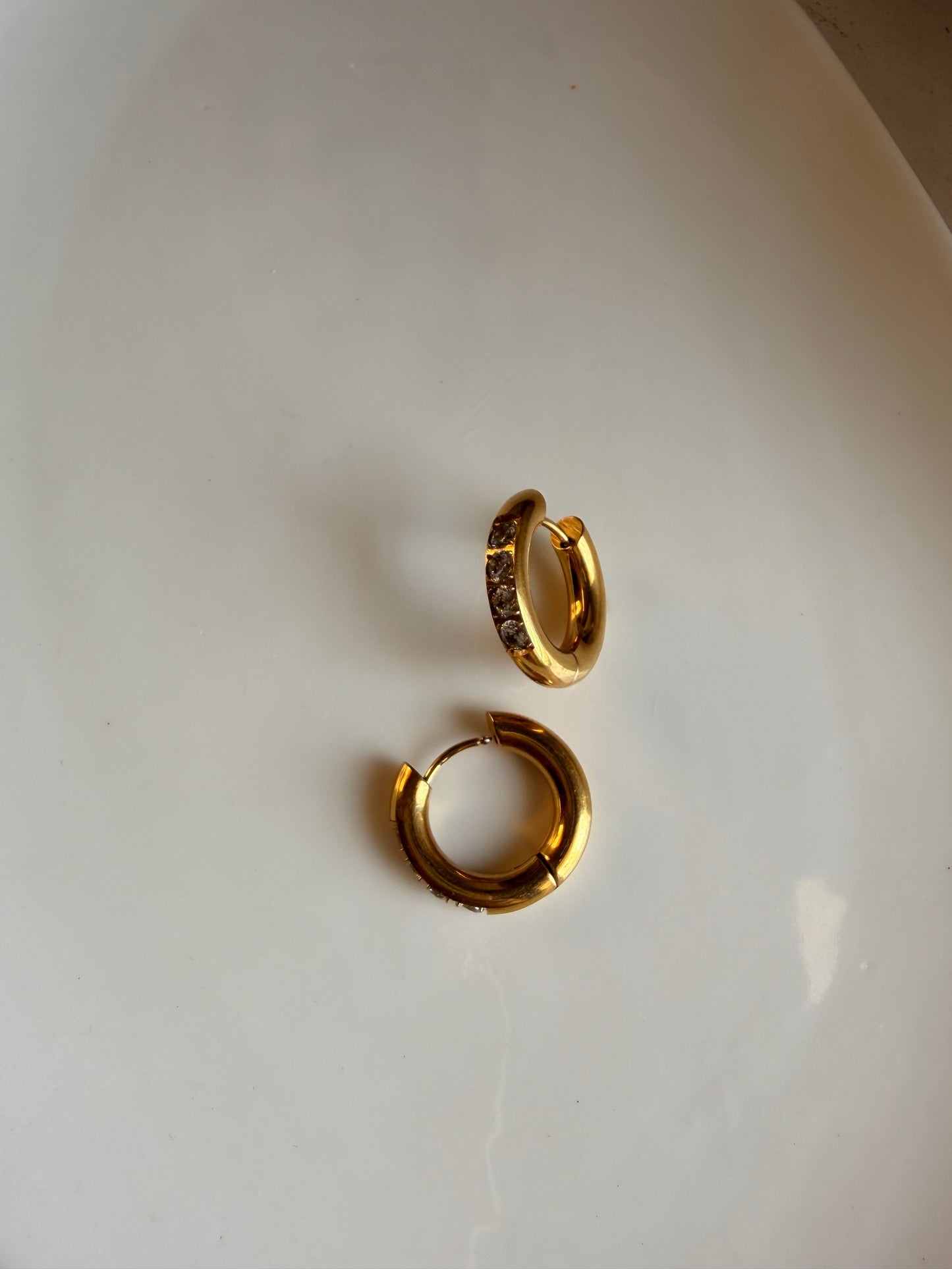 Oro studded hoops