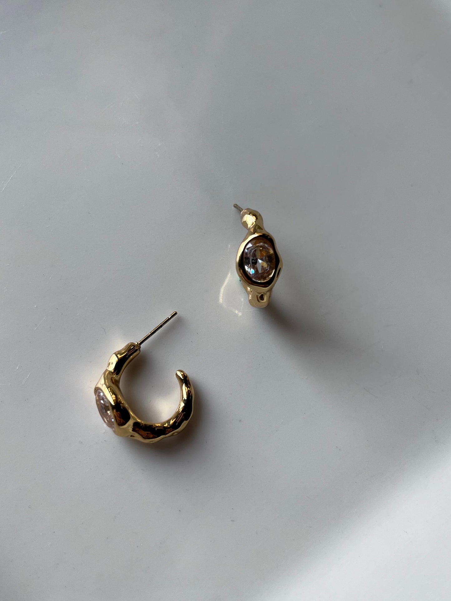 Amy solitaire earrings