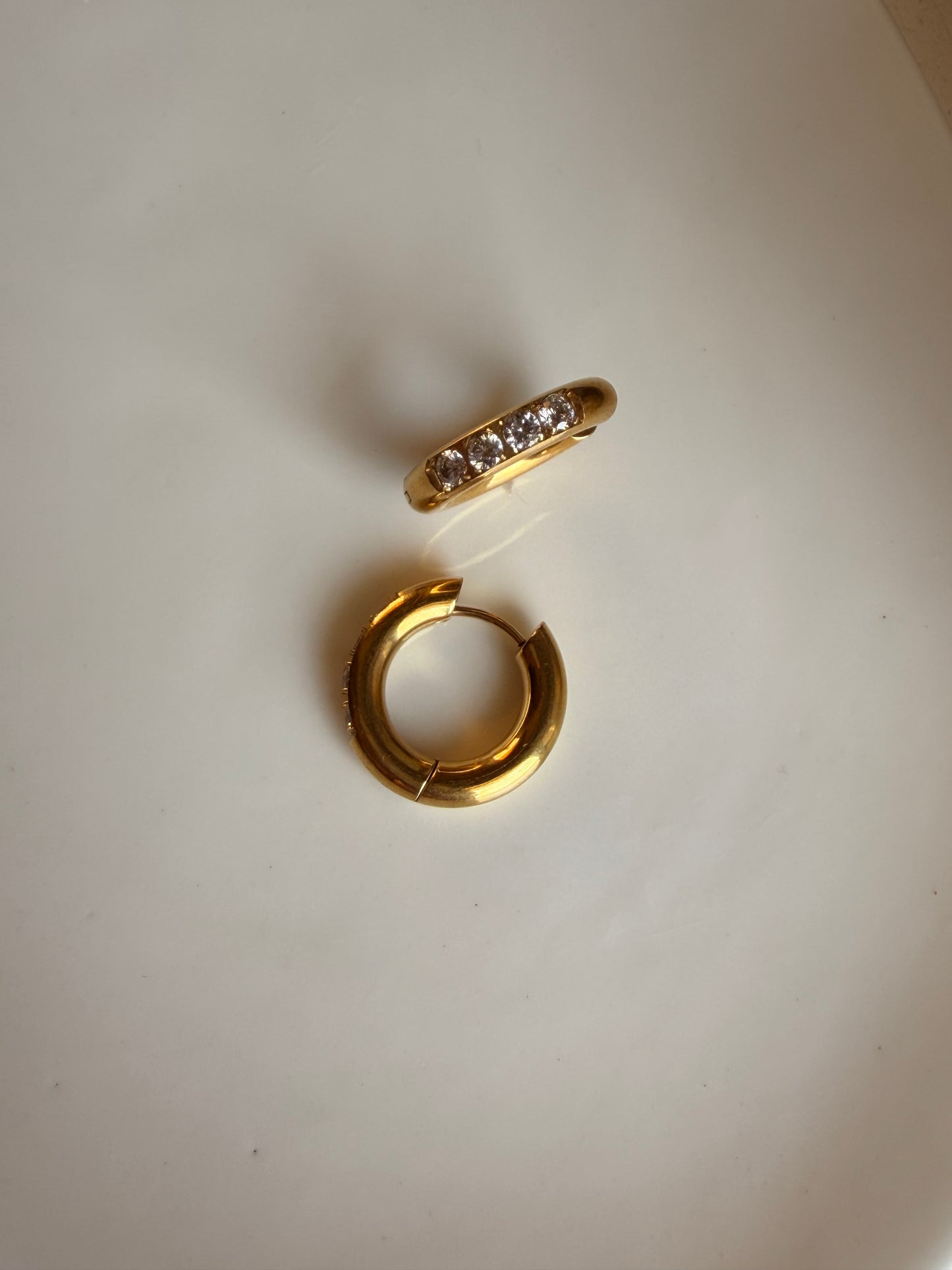 Oro studded hoops