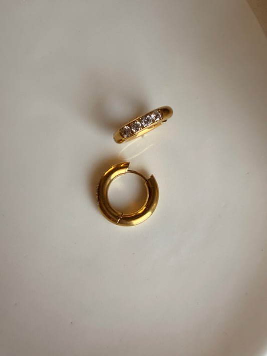 Oro studded hoops