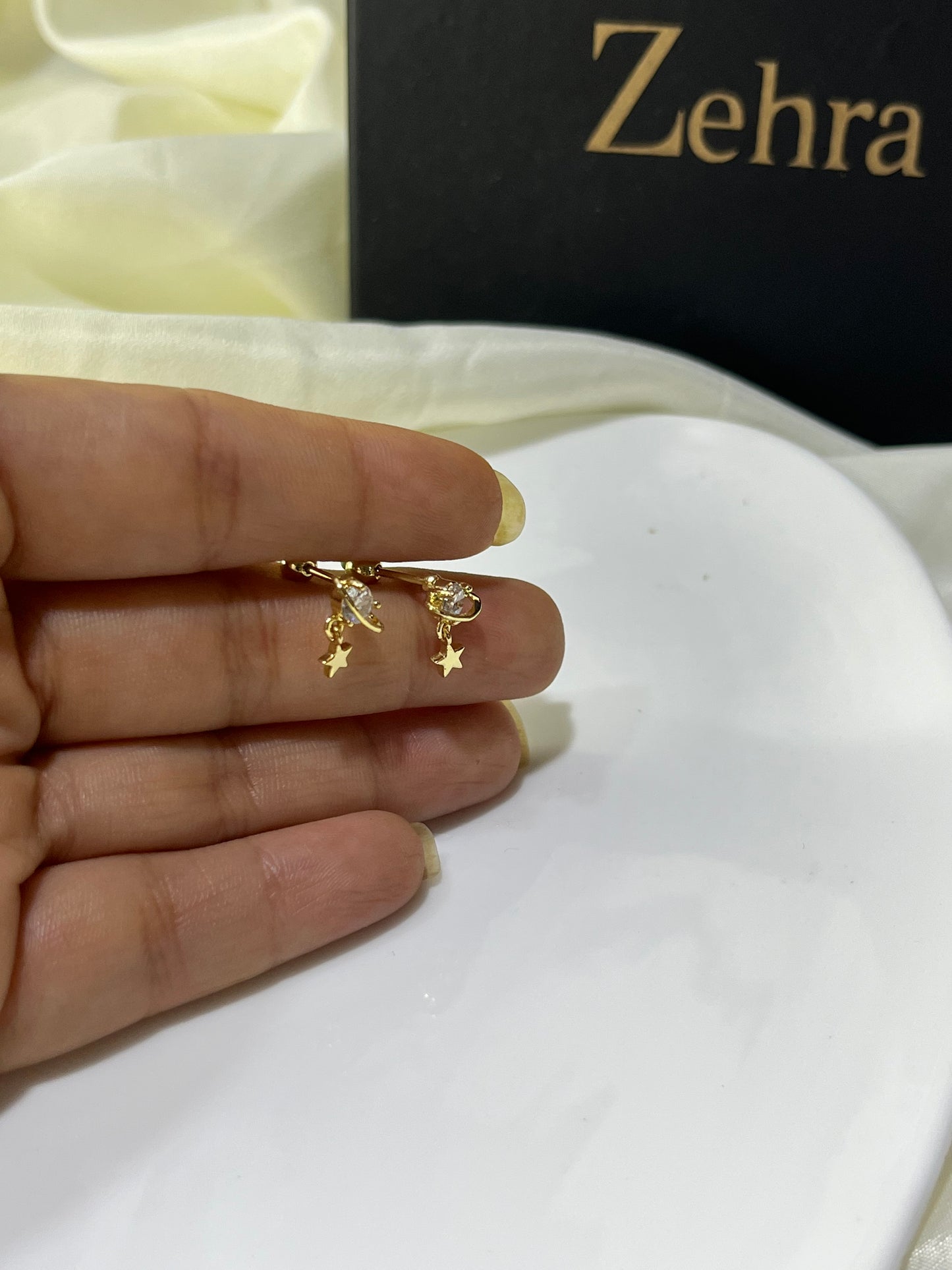 Star Hanging studs Pair