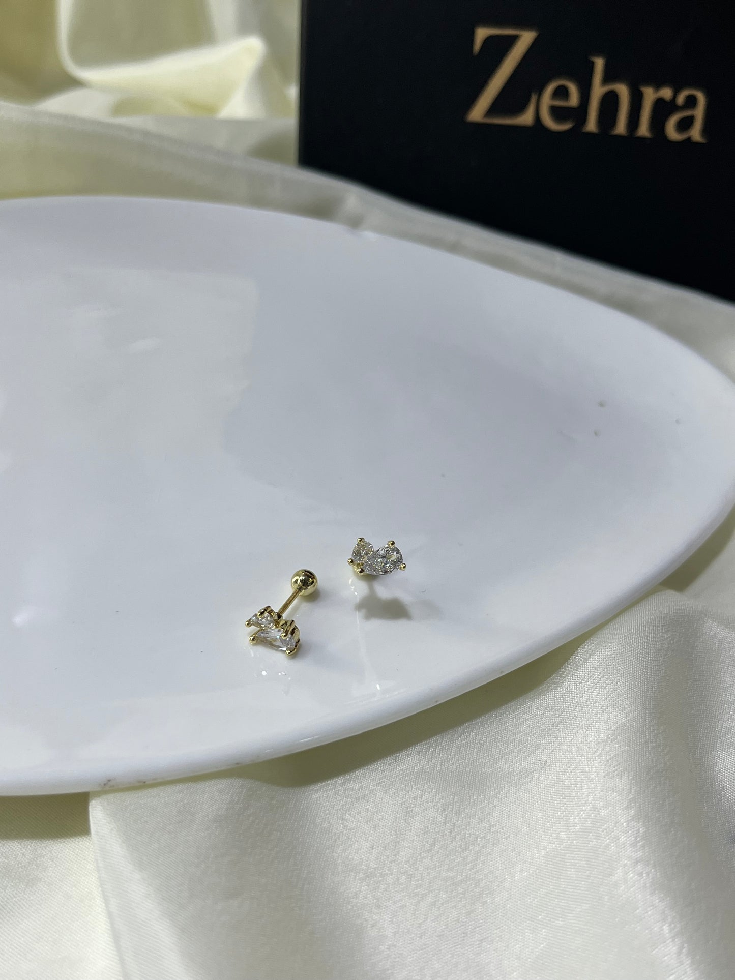 Dual Stone Stud	 Pair