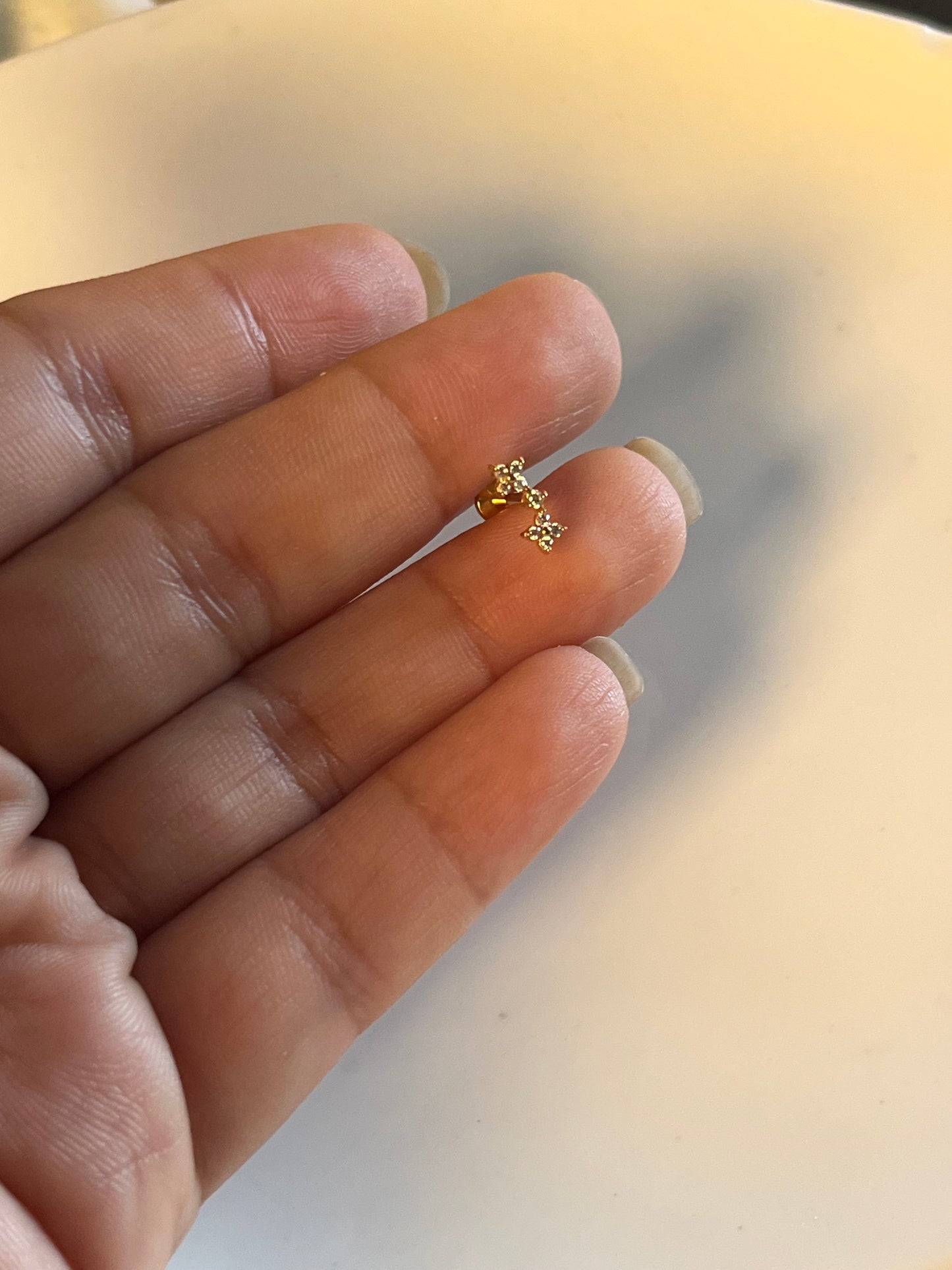 Flower Hanging Single stud