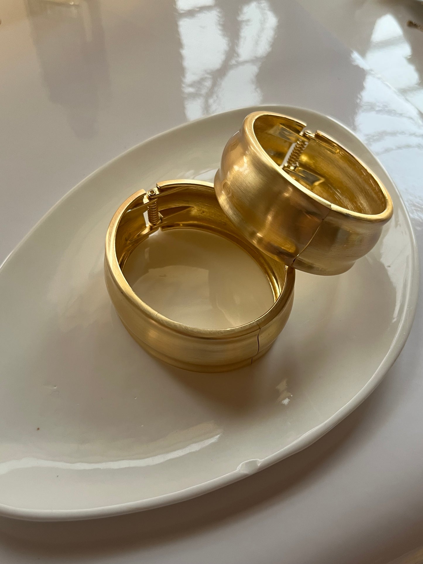 Giant cuff pair