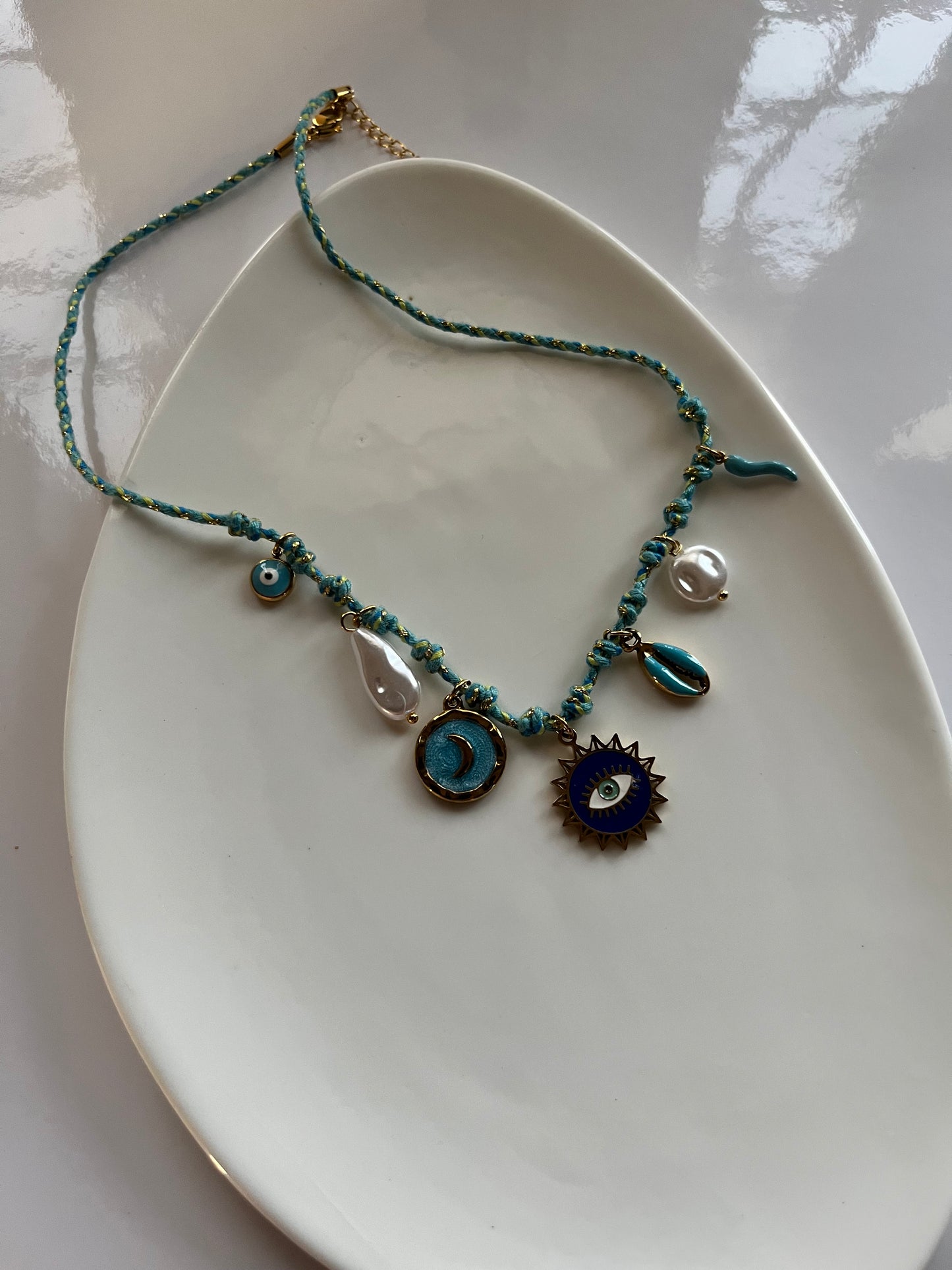 Evil eye thread necklace