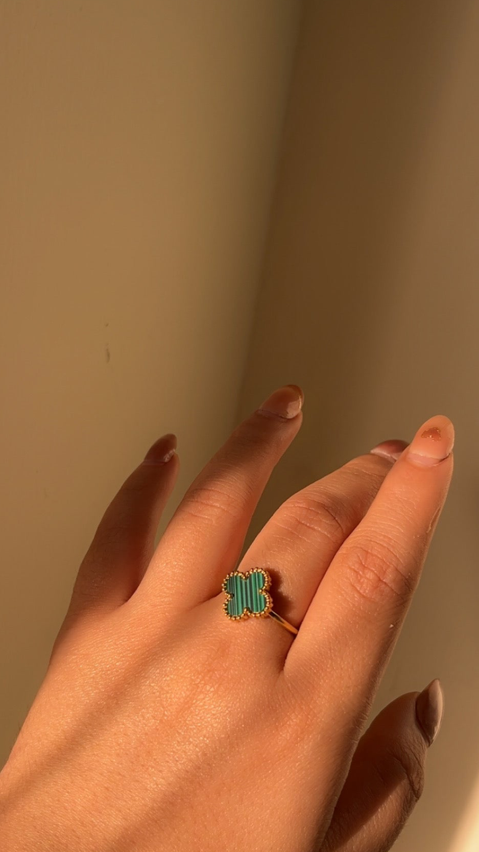 Green cleef ring free size