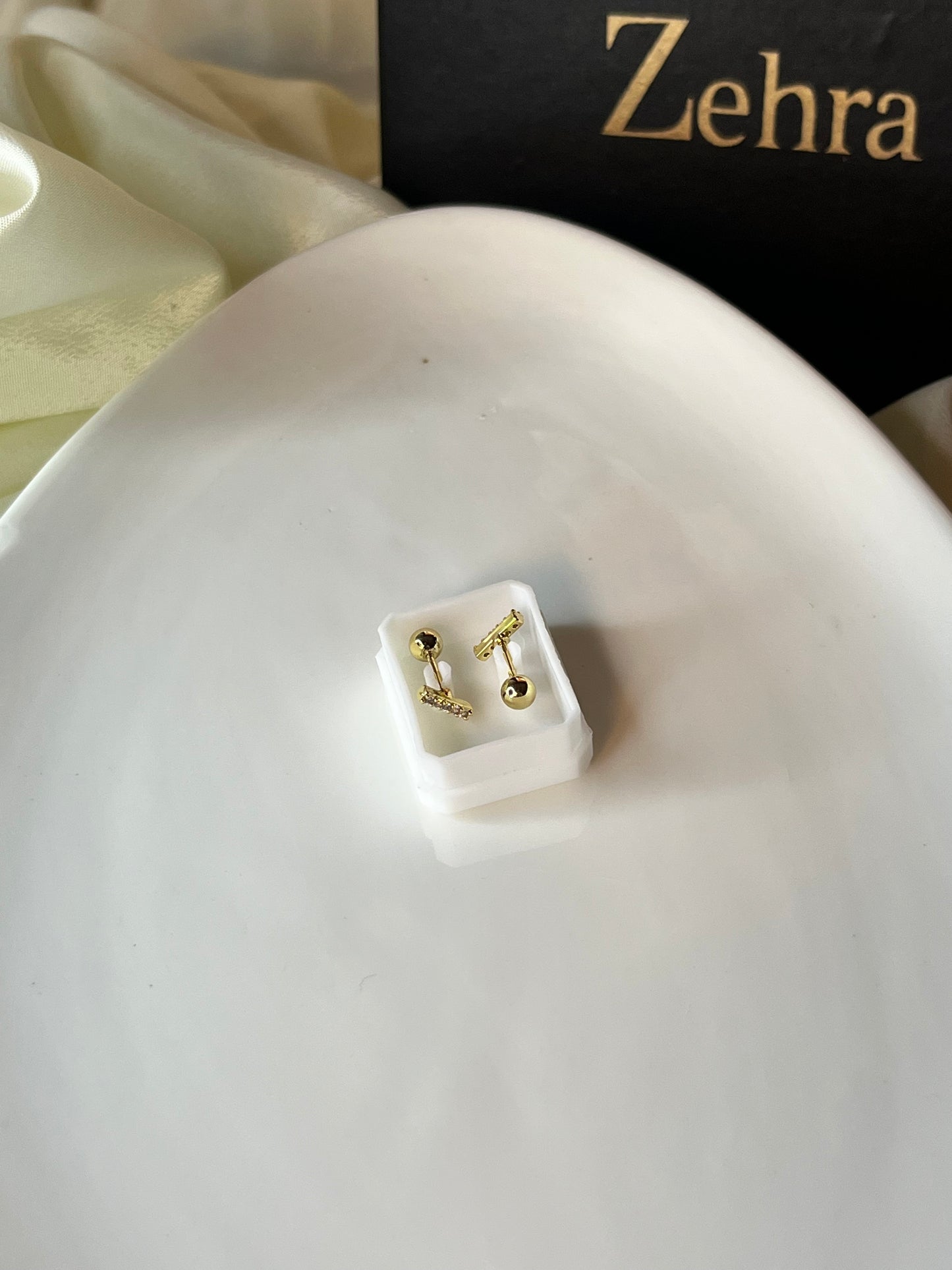 Line Studs Pair