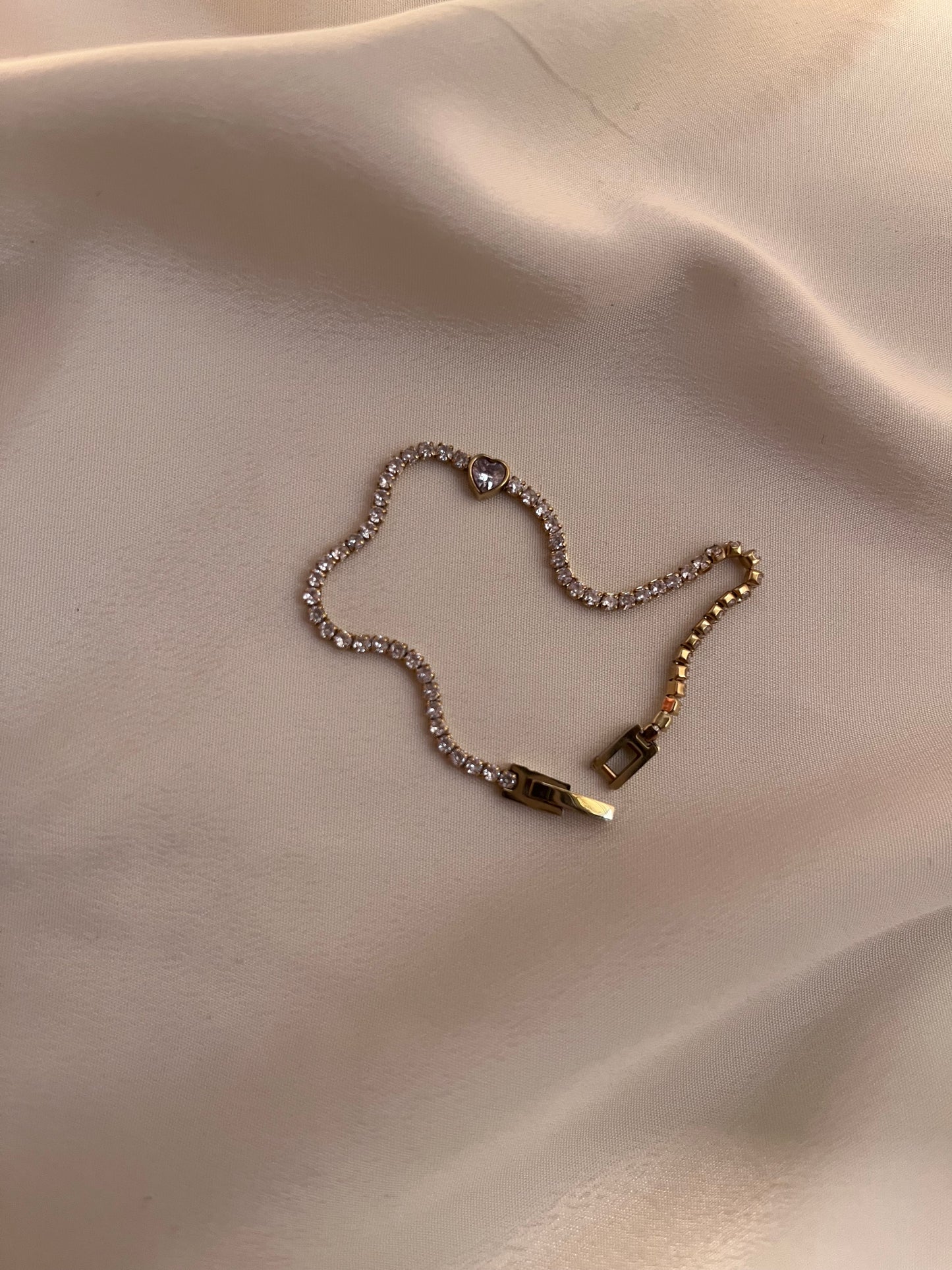 Heart tennis bracelet
