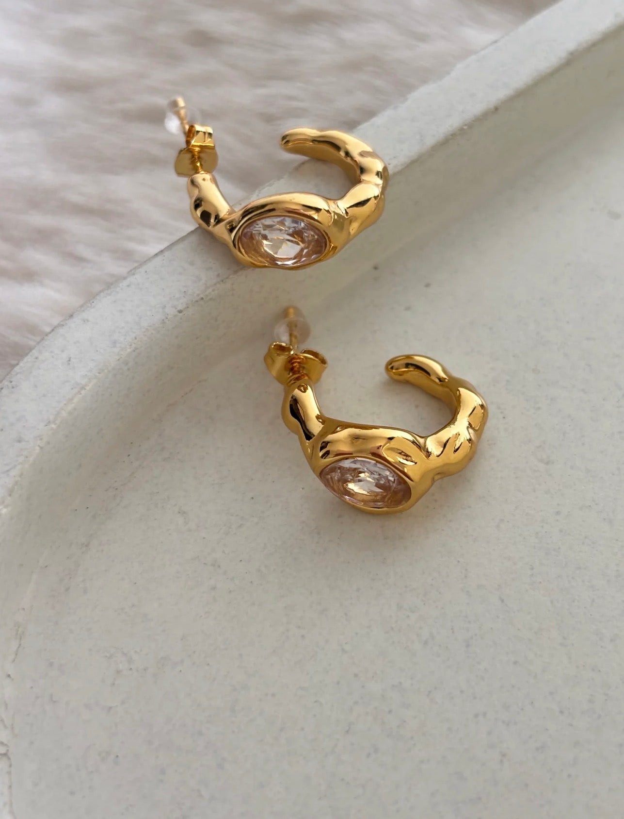Amy solitaire earrings